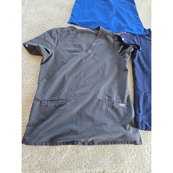 FIGS Technical Collection 4 Scrub Tops Women's S Casma 3 Pocket X 2 Catarina X 2 - Picture 2 of 16